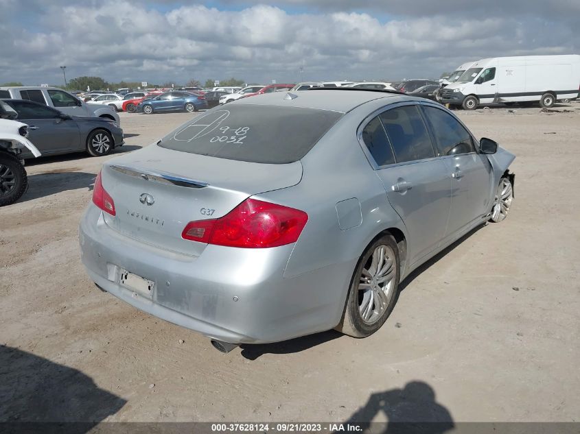 2013 INFINITI G37 JOURNEY JN1CV6AP6DM305615