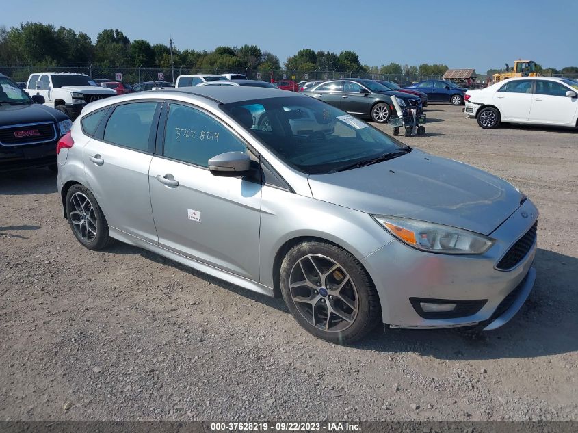 2016 FORD FOCUS SE - 1FADP3K27GL333355