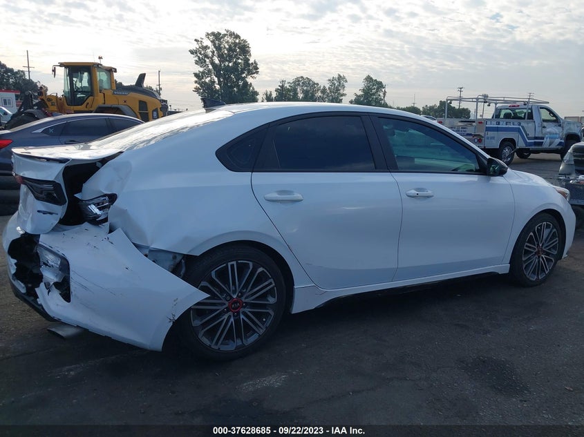 VIN 3KPF44AC8ME412890 2021 KIA FORTE GT