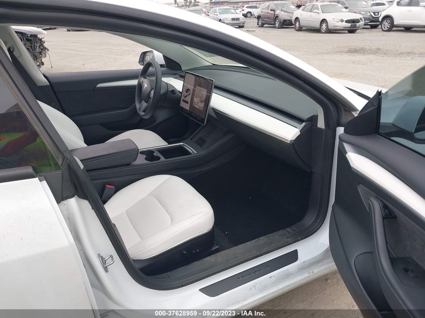 VIN 5YJ3E1EB6NF319233 2022 TESLA MODEL 3