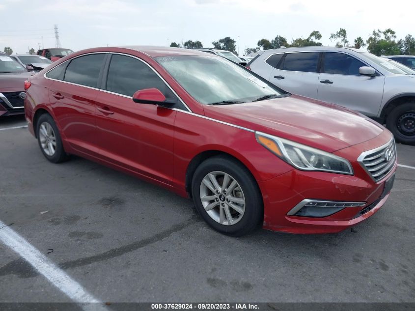 2015 HYUNDAI SONATA SE - 5NPE24AF0FH001185