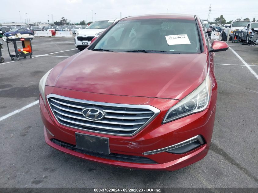 2015 HYUNDAI SONATA SE - 5NPE24AF0FH001185