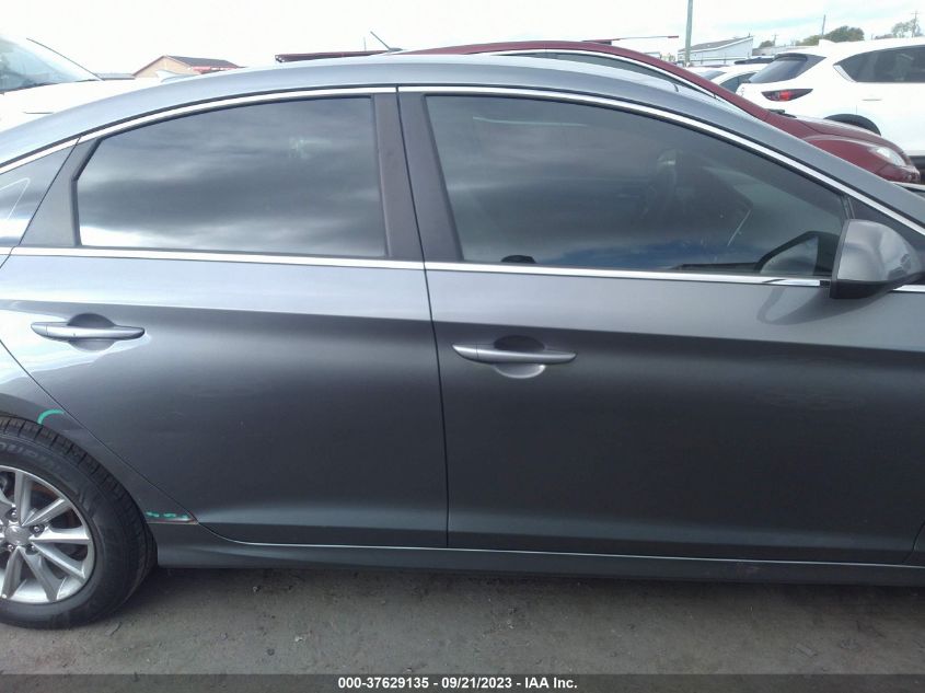 2019 HYUNDAI SONATA SE - 5NPE24AF7KH752522