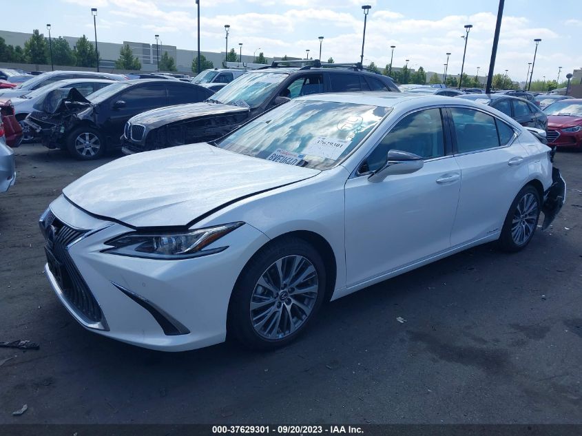 58ADA1C12MU007799 Lexus ES ES 300H 2