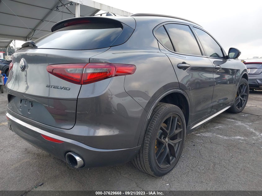 VIN ZASPAKBNXM7D11519 2021 ALFA ROMEO STELVIO TI