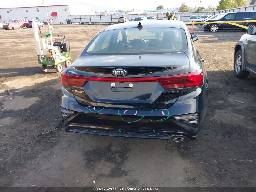 3KPF24AD1KE034441 Kia Forte LXS 17