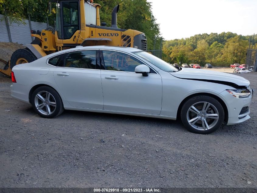 2017 VOLVO S90 MOMENTUM YV1102AK9H1007027