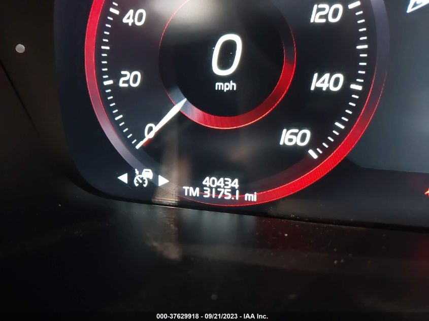 2017 VOLVO S90 MOMENTUM YV1102AK9H1007027