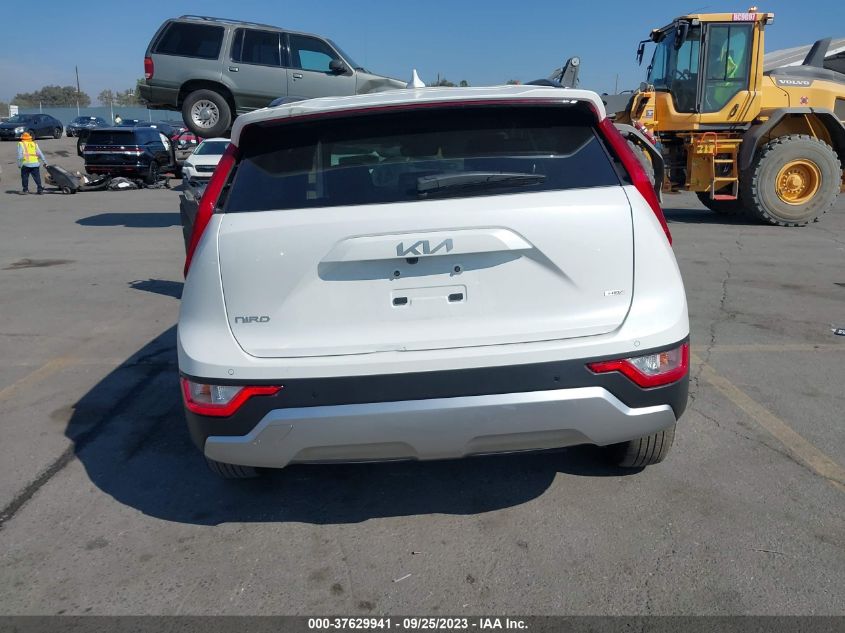 KNDCR3LE2P5076151 Kia Niro EX 17