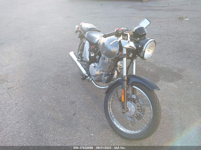 2015 SUZUKI TU250 X - JS1NJ4CAXF2100306