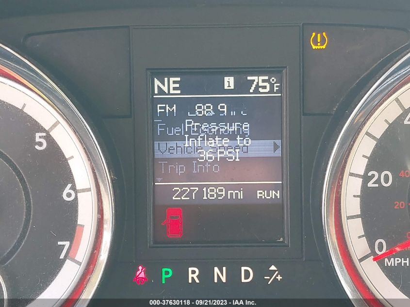 2016 DODGE GRAND CARAVAN SXT - 2C4RDGCG8GR361523
