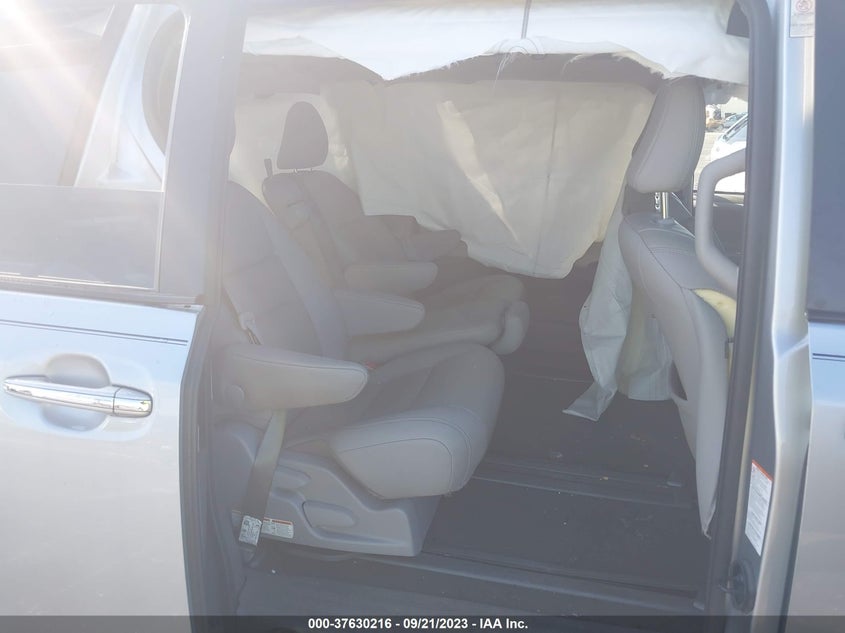 VIN 5TDYZ3DC8LS064979 2020 TOYOTA SIENNA XLE AUTO ACCESS