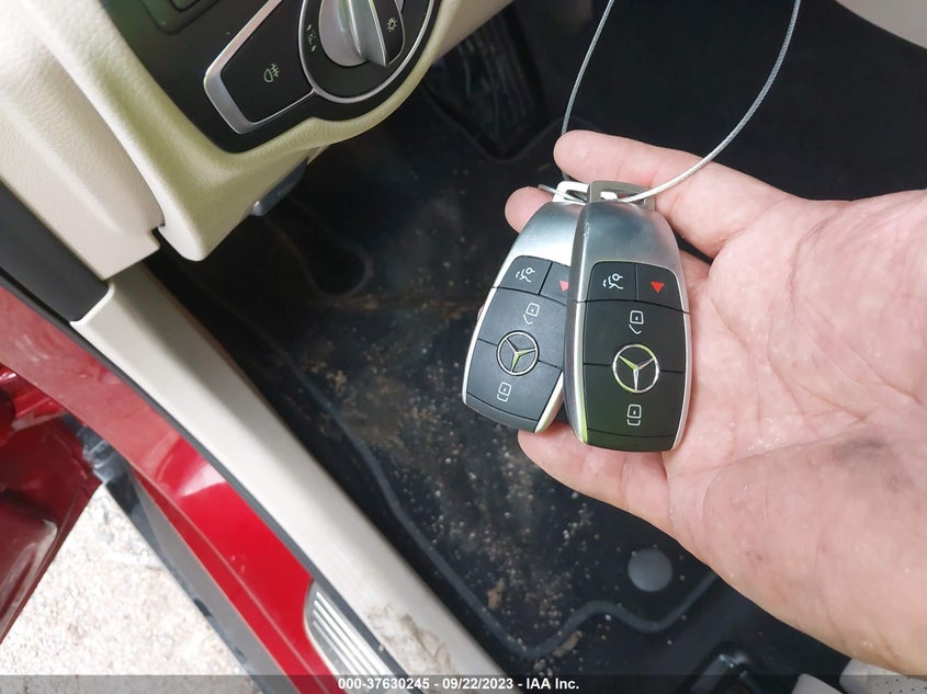 VIN W1N0G8EB7LF819831 2020 MERCEDES-BENZ GLC GLC 300