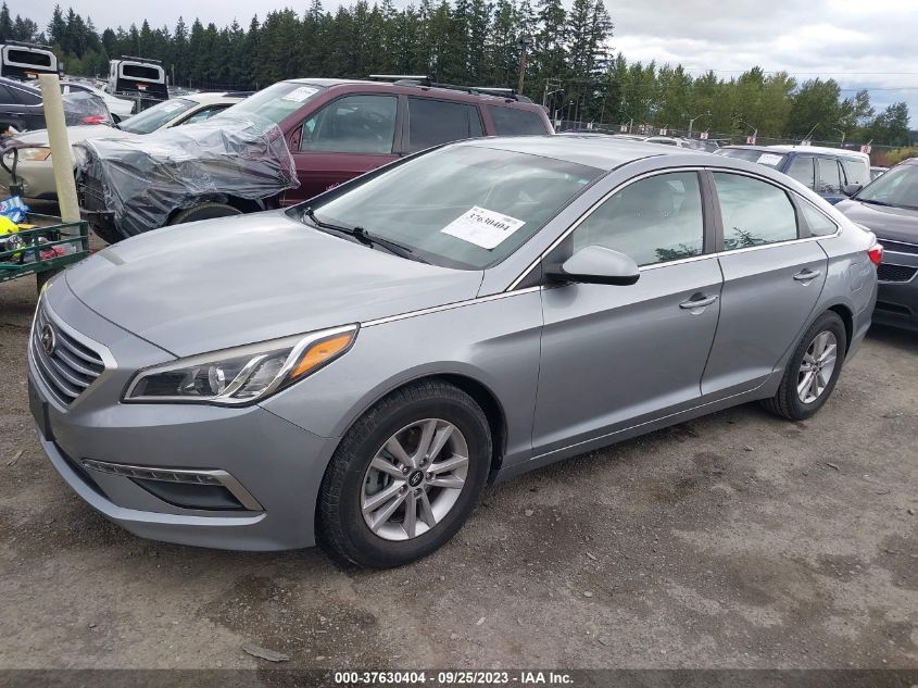 2015 HYUNDAI SONATA 2.4L SE - 5NPE24AF3FH012360