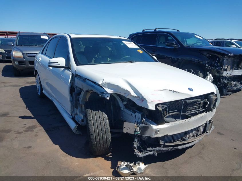 2014 MERCEDES-BENZ C 250 SPORT/LUXURY - WDDGF4HB8ER314496