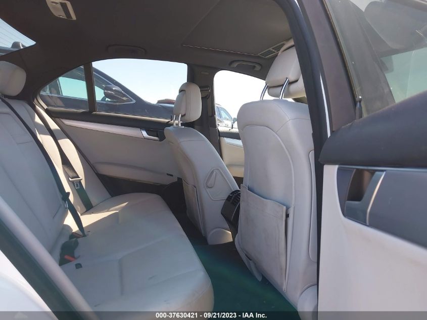 2014 MERCEDES-BENZ C 250 SPORT/LUXURY - WDDGF4HB8ER314496