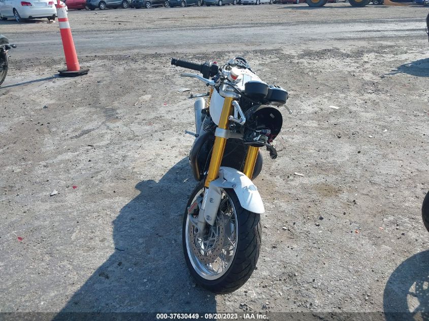 2016 TRIUMPH MOTORCYCLE THRUXTON 1200 R - SMTD21HF3GT753686