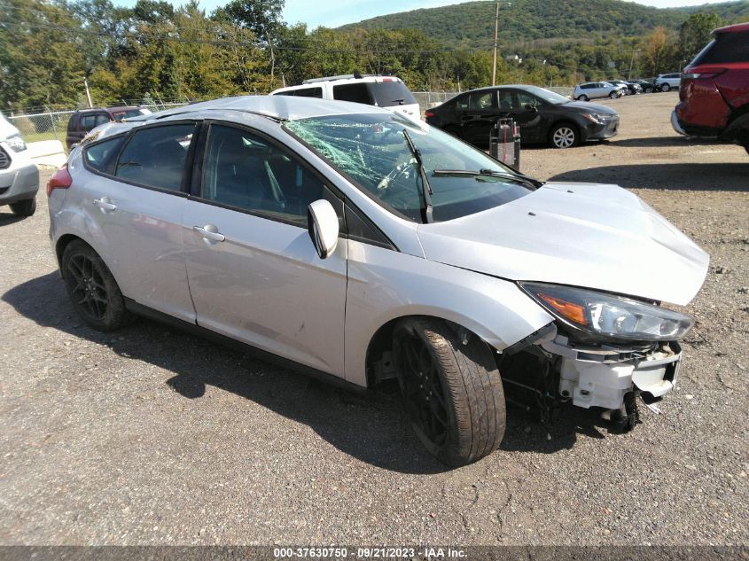 2016 FORD FOCUS SE - 1FADP3K25GL346153