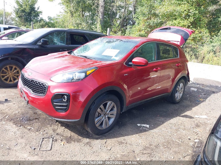 VIN KNDPMCAC3J7470058 2018 KIA SPORTAGE LX