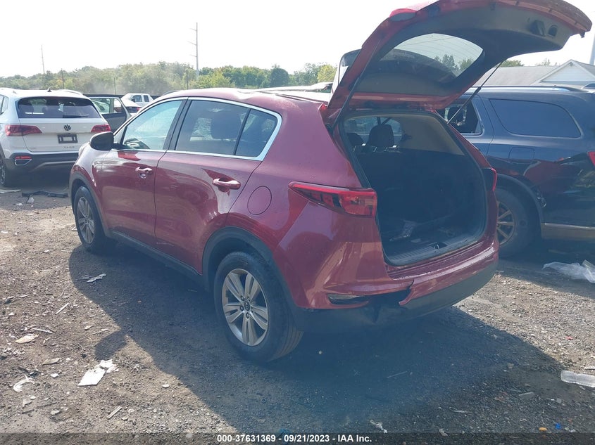 VIN KNDPMCAC3J7470058 2018 KIA SPORTAGE LX