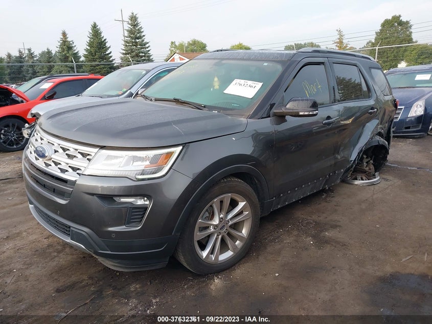 VIN 1FM5K8D82JGC53713 2018 FORD EXPLORER XLT