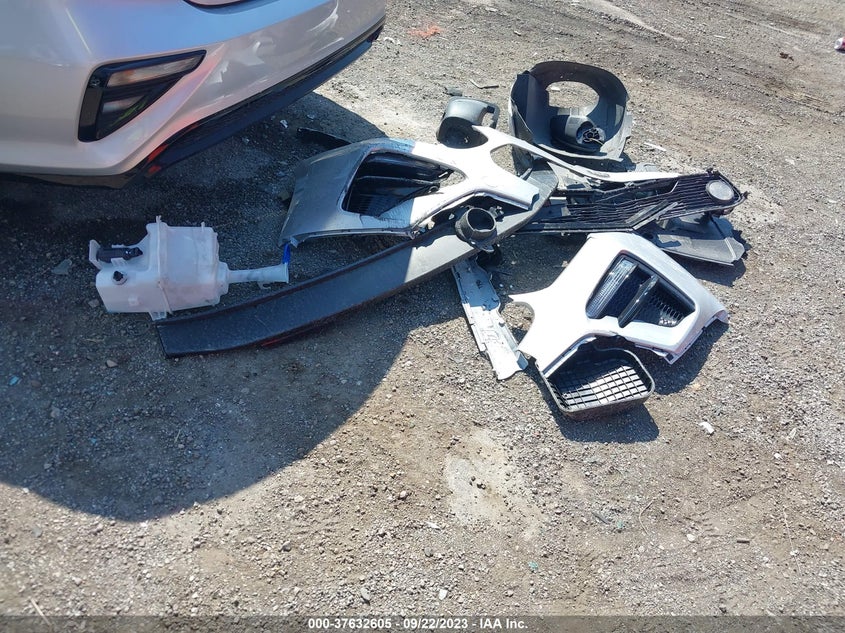 VIN 3KPF24AD7ME415469 2021 KIA FORTE LXS