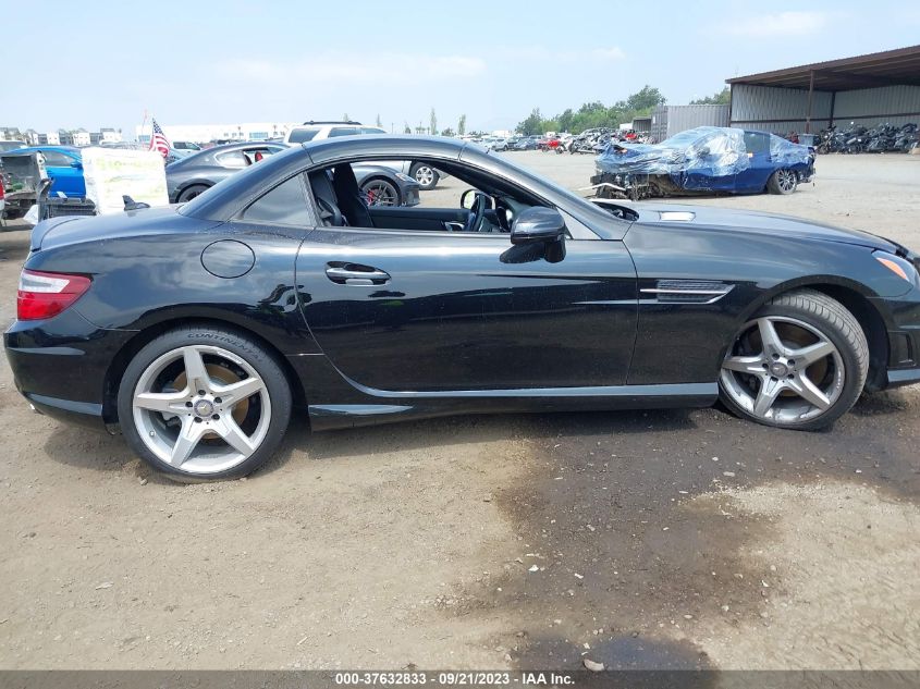 2016 MERCEDES-BENZ SLK SLK 300 - WDDPK3JA5GF117782