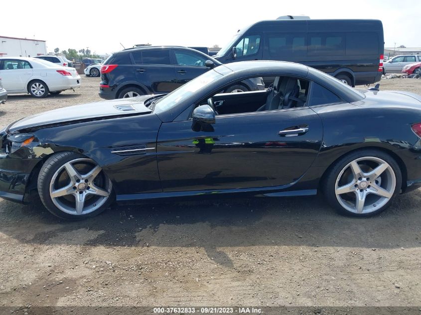 2016 MERCEDES-BENZ SLK SLK 300 - WDDPK3JA5GF117782