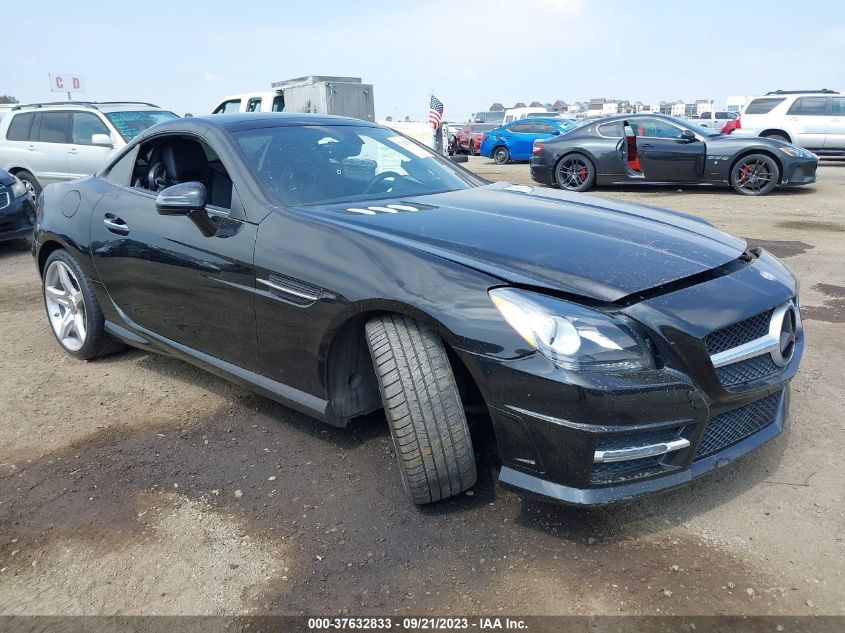 2016 MERCEDES-BENZ SLK SLK 300 - WDDPK3JA5GF117782