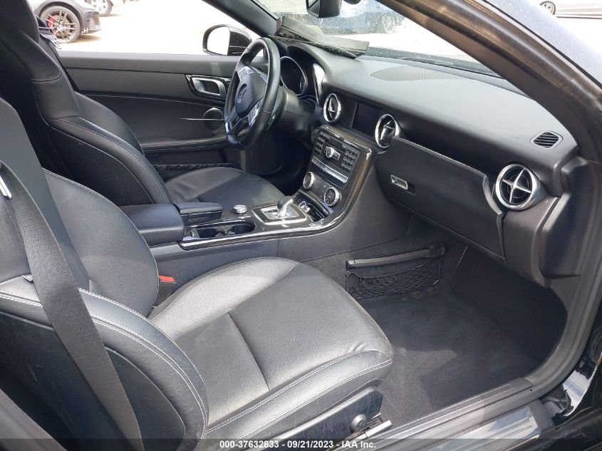 2016 MERCEDES-BENZ SLK SLK 300 - WDDPK3JA5GF117782
