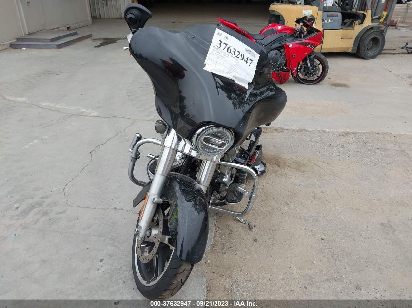 2018 HARLEY-DAVIDSON FLHX STREET GLIDE - 1HD1KBC34JB623917