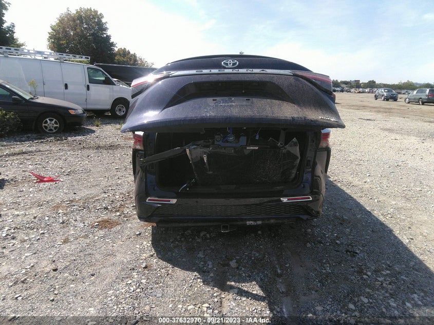 VIN 5TDXRKEC8PS143143 2023 TOYOTA SIENNA XSE/XSE 25TH ANNIVERSARY