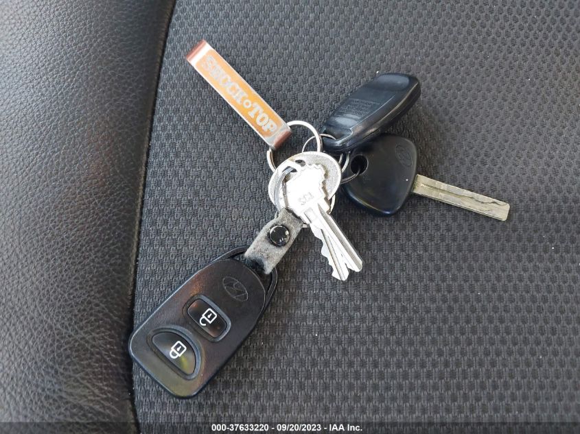 2014 HYUNDAI TUCSON SE - KM8JU3AG8EU797339