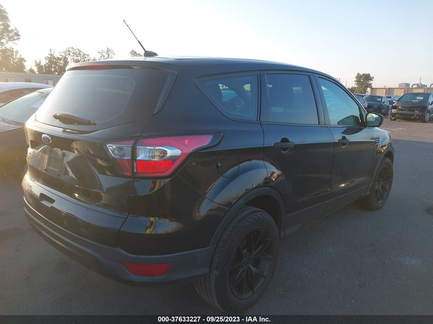 VIN 1FMCU0F76HUE23977 2017 FORD ESCAPE S