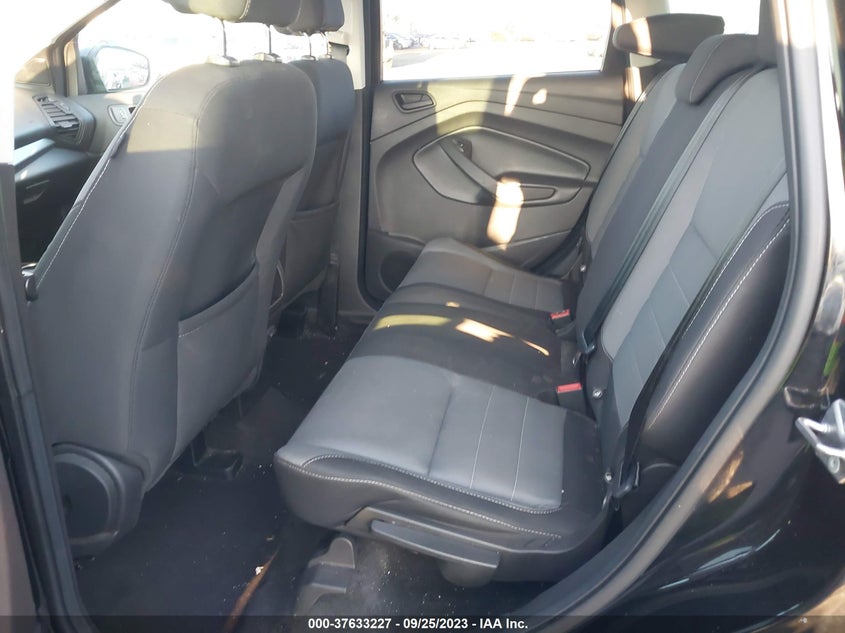VIN 1FMCU0F76HUE23977 2017 FORD ESCAPE S