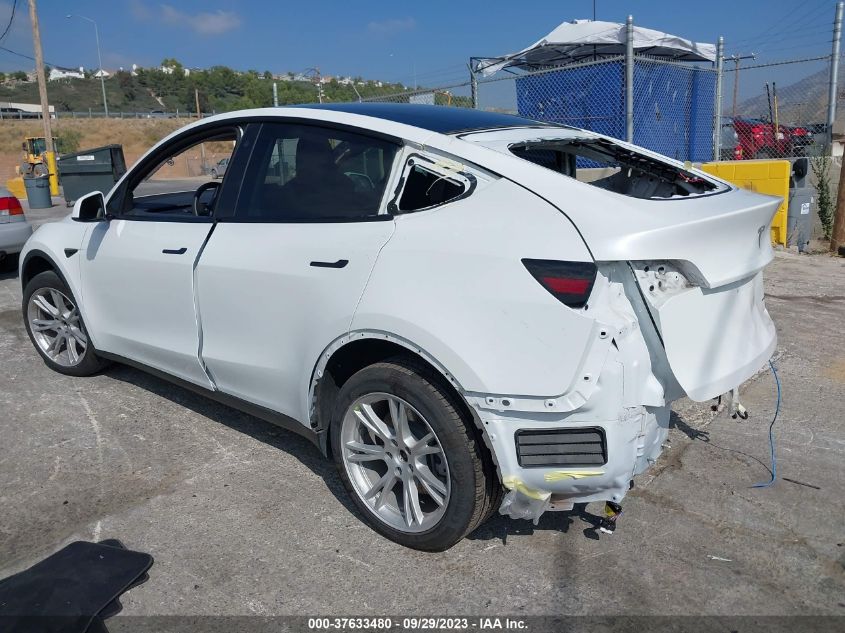 2021 TESLA MODEL Y LONG RANGE - 5YJYGDEE5MF270634