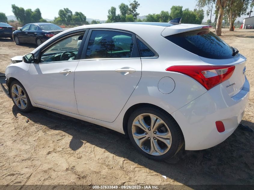 2013 HYUNDAI ELANTRA GT W/BLUE INT - KMHD35LEXDU140371
