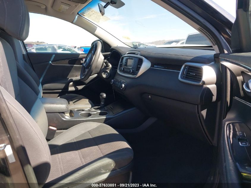 2017 KIA SORENTO LX V6 - 5XYPGDA57HG331238