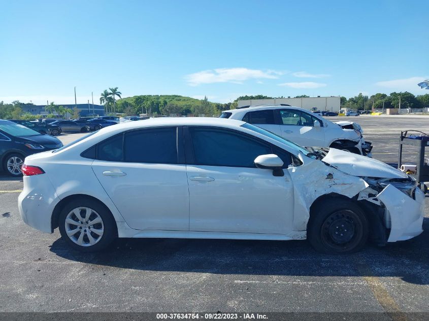 5YFEPMAE5MP154489 Toyota Corolla LE 13