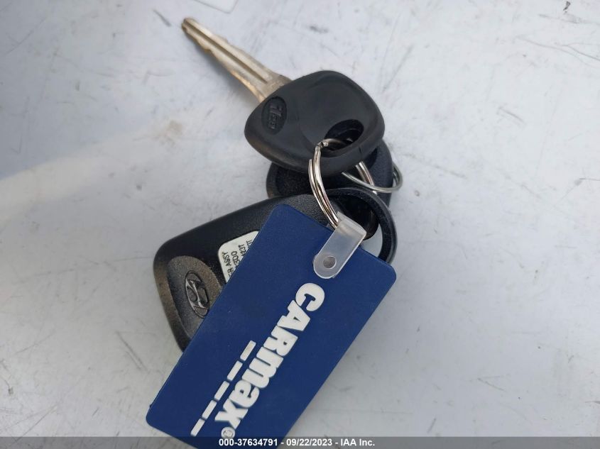 2020 HYUNDAI ELANTRA SE - KMHD74LFXLU106615