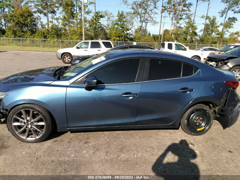 2018 MAZDA MAZDA3 4-DOOR TOURING 3MZBN1V37JM159130