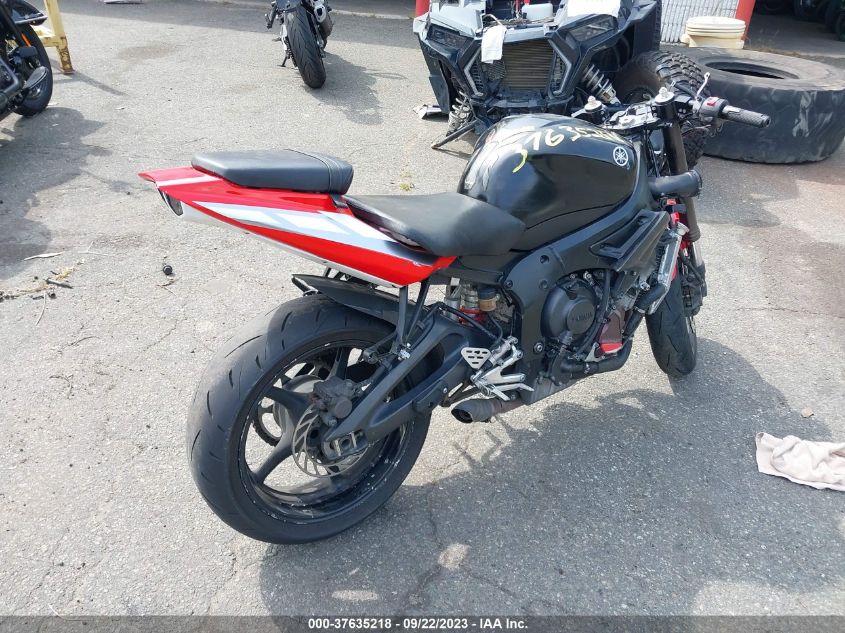 2005 YAMAHA YZFR6 L JYARJ06E55A025657