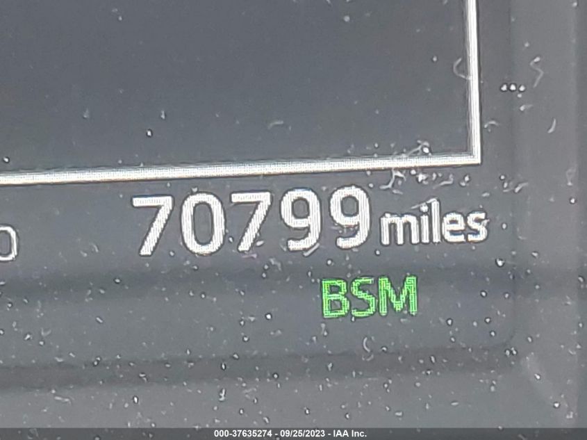2018 TOYOTA RAV4 ADVENTURE/XLE - JTMRFREV4JD243903