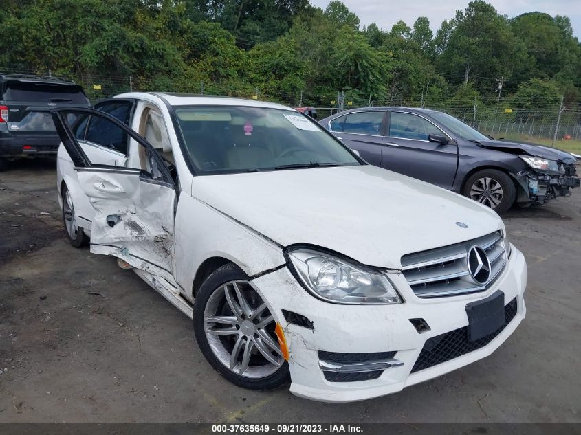 2013 MERCEDES-BENZ C-CLASS C 300 - WDDGF8AB1DR279333