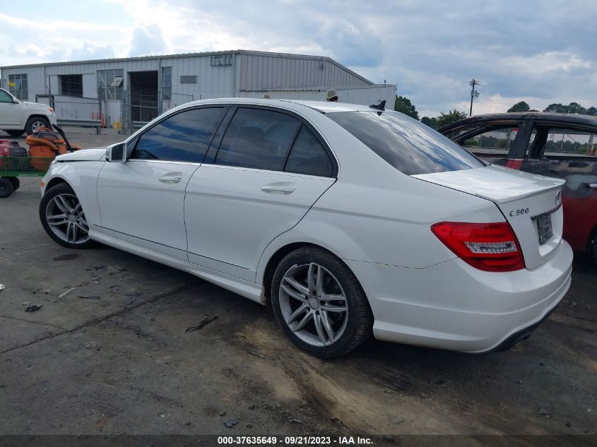 2013 MERCEDES-BENZ C-CLASS C 300 - WDDGF8AB1DR279333