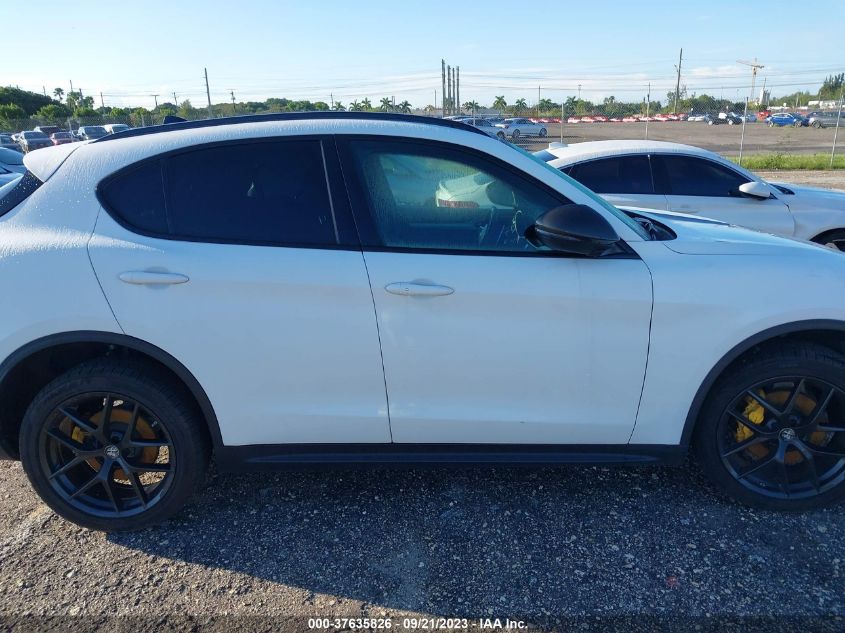 ZASPAKBN9K7C44067 Alfa Romeo Stelvio TI 12