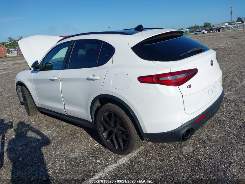 ZASPAKBN9K7C44067 Alfa Romeo Stelvio TI 3