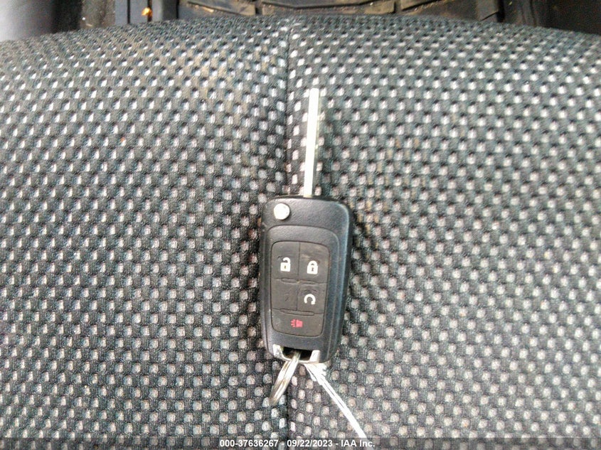 VIN 2GNALCEK5H1606957 2017 CHEVROLET EQUINOX LT