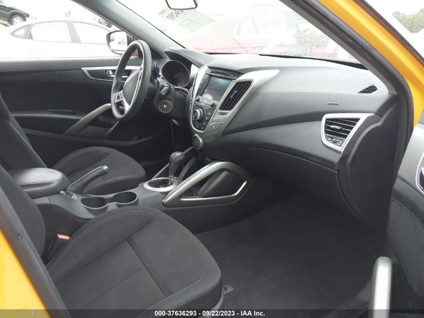 2016 HYUNDAI VELOSTER - KMHTC6AD9GU269556