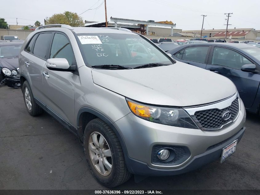 2013 KIA SORENTO LX - 5XYKT4A2XDG312513